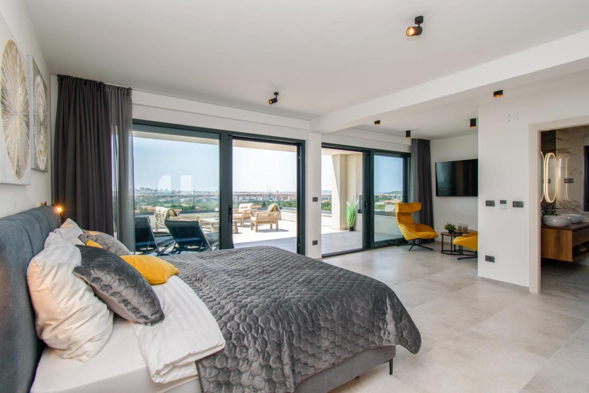Vila Luxury Sabina With A View Of Pula