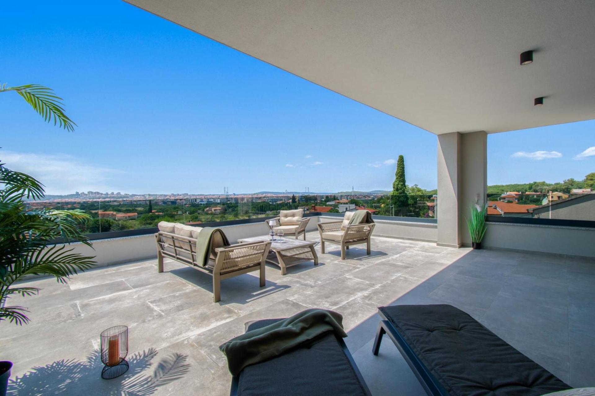 Luxury Sabina With A View Of Pula