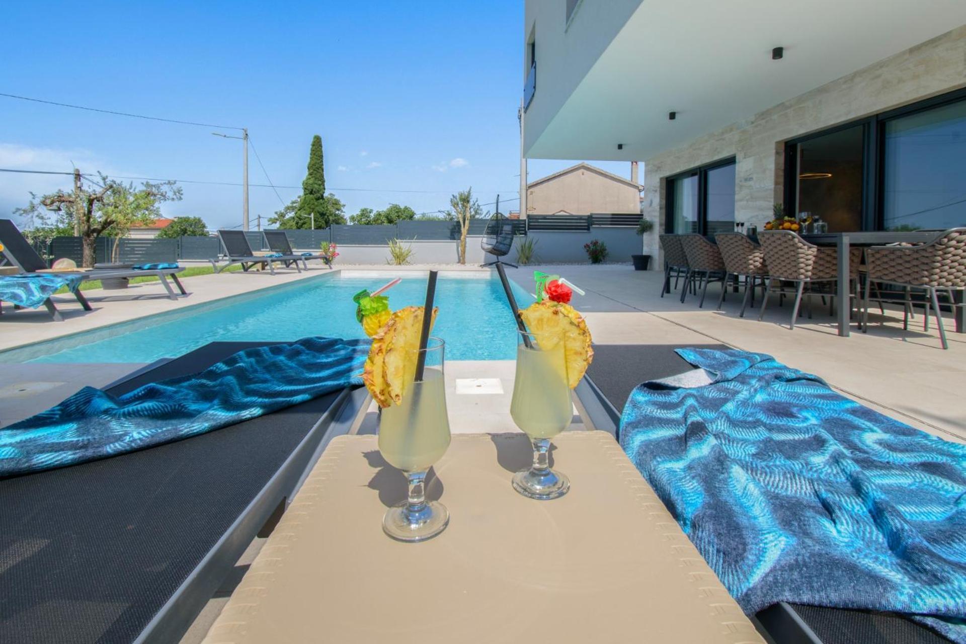 Vila Luxury Sabina With A View Of
